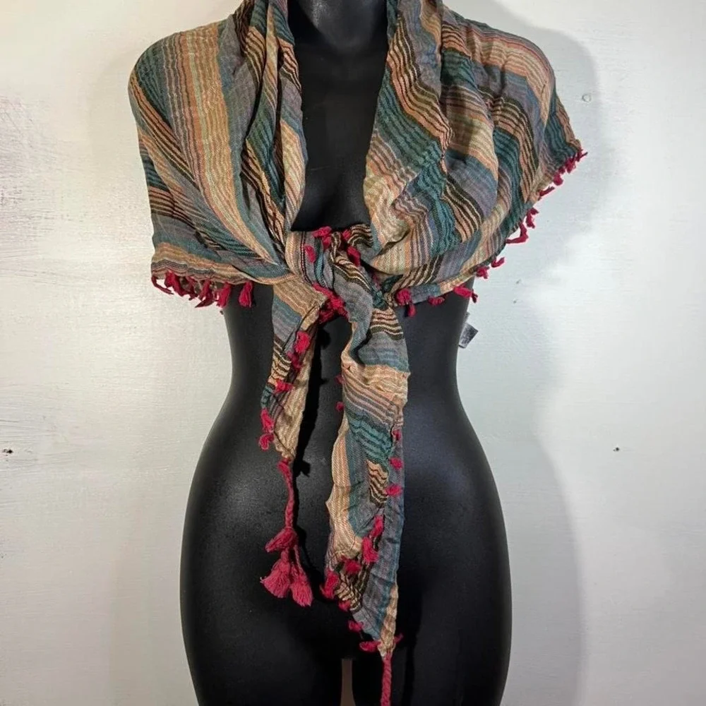 90s y2k Steve Madden shawl scarf striped boho chic striped cozy office workcore
